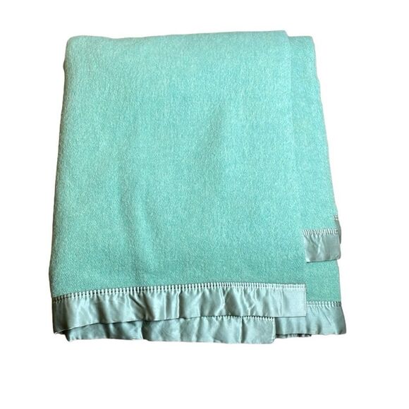 MCM Vintage Green Wool Blanket with Satin Trim 84” x 73” Size - Picture 1 of 3